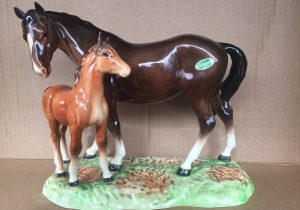 Beswick Mare and Foal Figurine 953